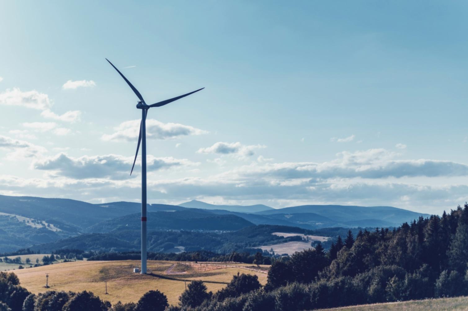 Interface d'apprentissage interactive montrant des modules sur l'énergie solaire